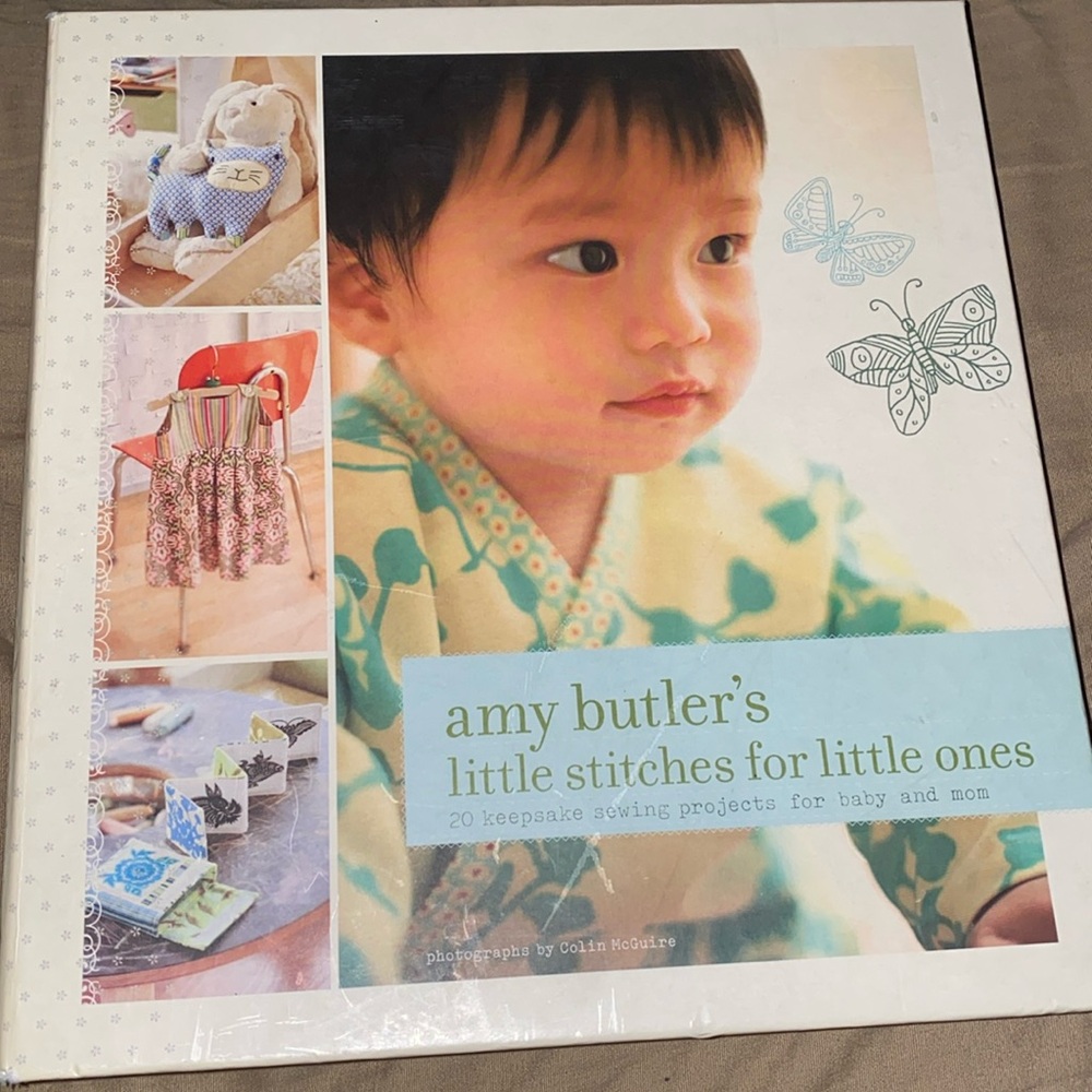 Amy Butlers little stitches for little ones 20 keepsake projects